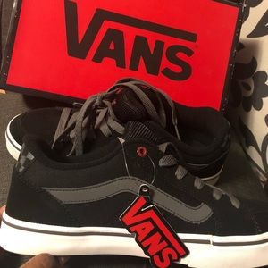 Men’s Size 10 Vans Sneakers